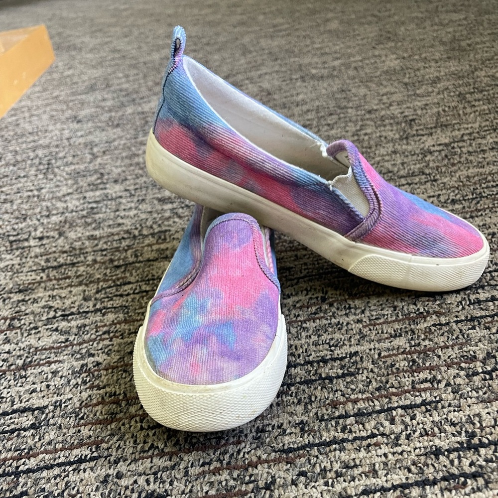 Tie dye canvas shoes